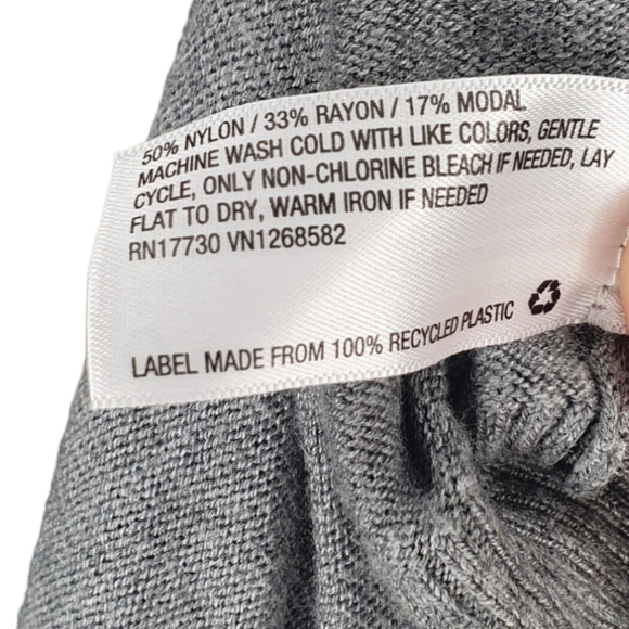 Isabel maternity by‎ ingrid Gray Sweater Ruching down sides of belly Size L - Picture 4 of 6